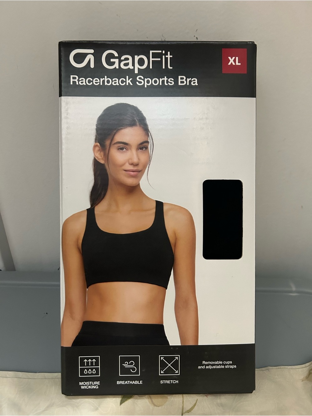 GapFit Racerback Sports Bra - Black